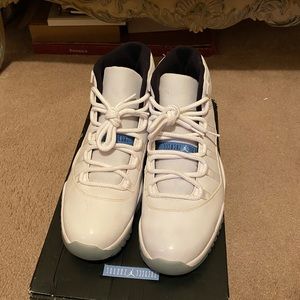 Air jordan retro 11 legend blue size 12